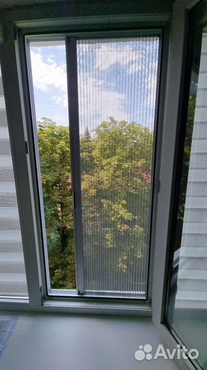 Москитная сетка на балконную дверь антикошки сетка