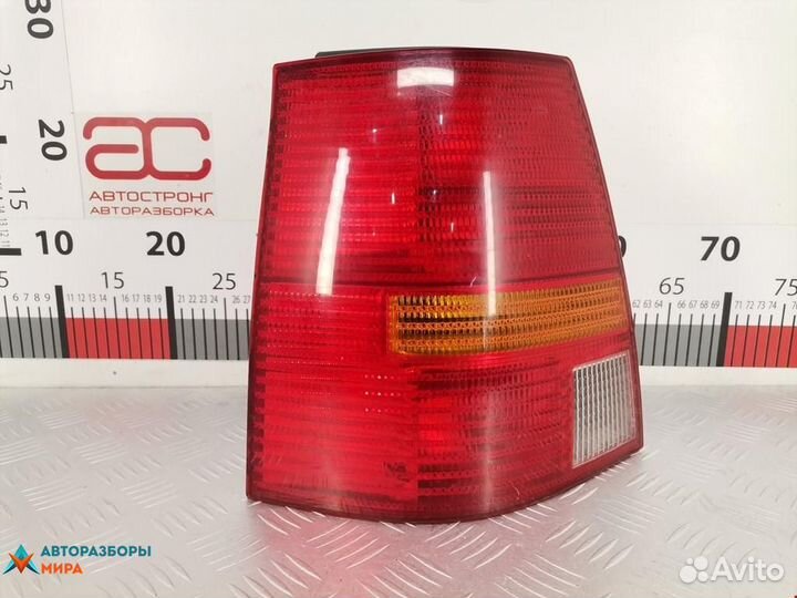 Фонарь задний левый габаритный Volkswagen Golf 3