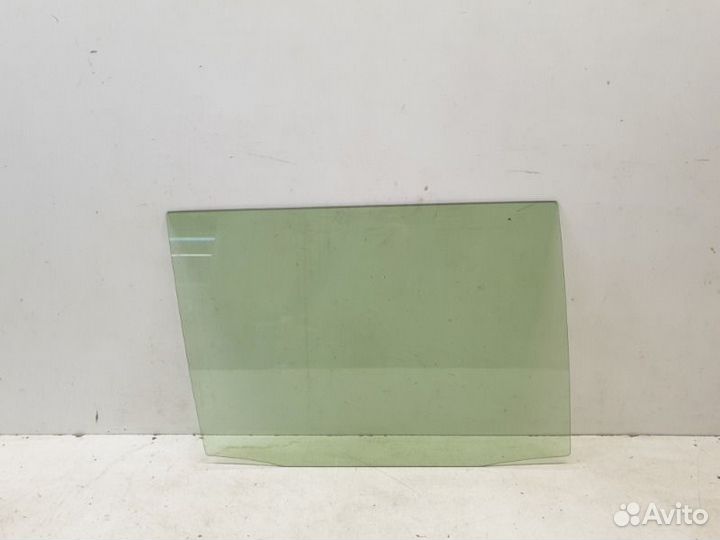 Стекло двери заднее правое Toyota Highlander 2
