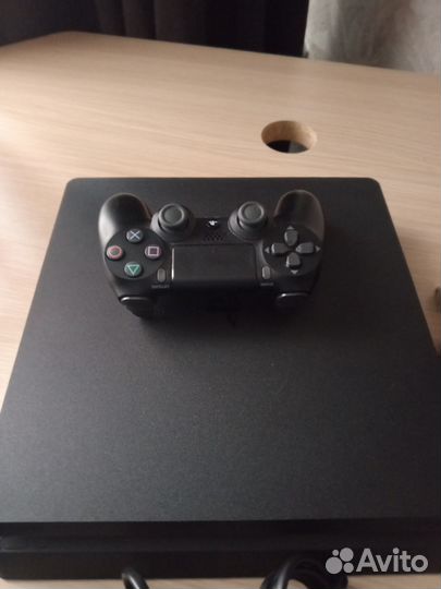 Sony PS4 slim