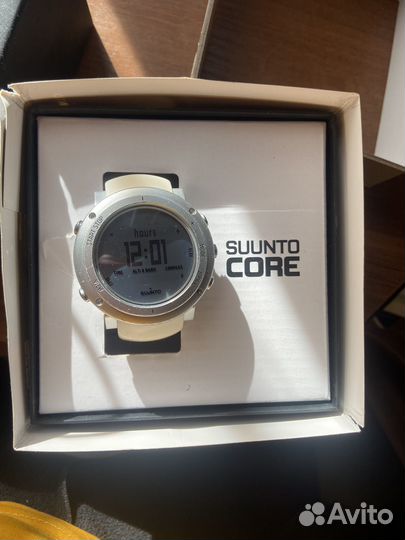 Часы suunto core