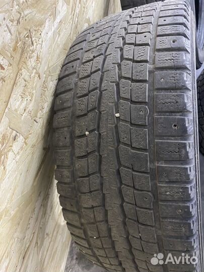 Dunlop SP Winter Ice 01 205/55 R16