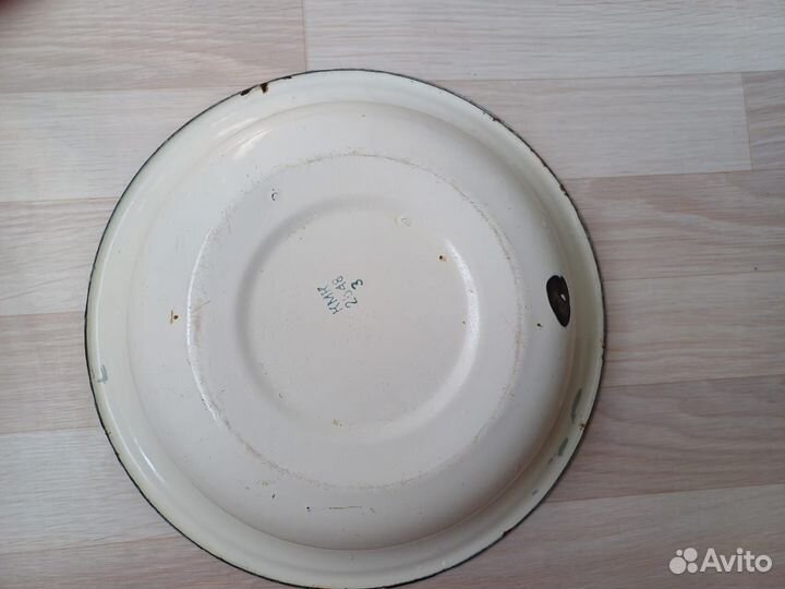 Таз эмалированный