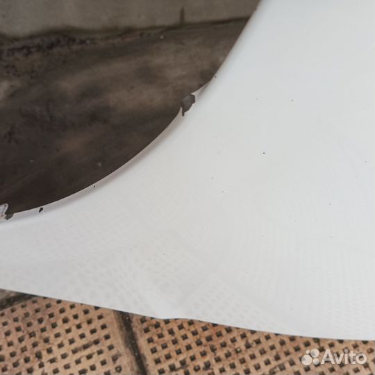 Переднее левое крыло на Весту цвет Ледниковый 221