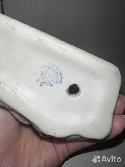 Статуэтка конькобежка