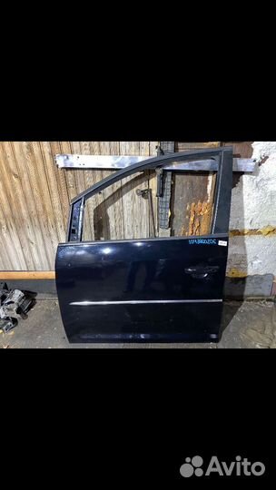 Volkswagen touran дверь