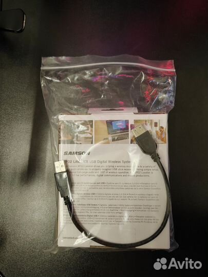 Радиосистема с петличным микрофоном Samson XPD2 la