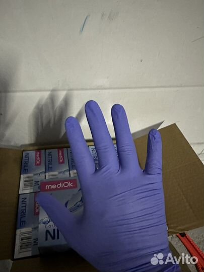 Перчатки нитриловые