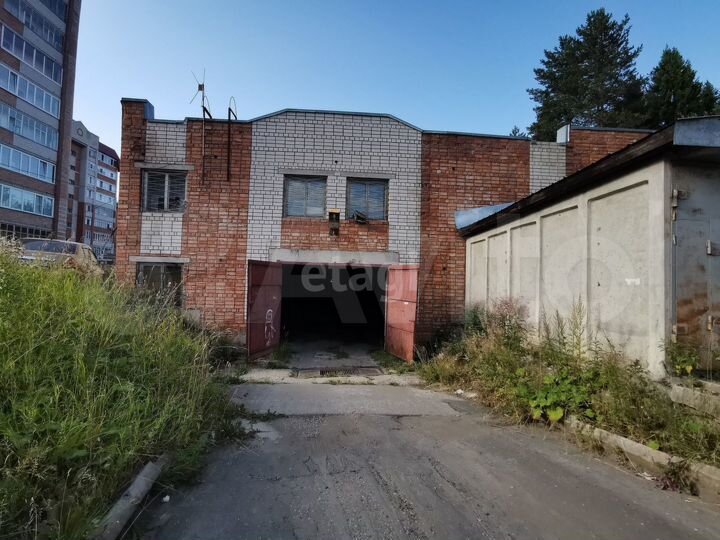 Гараж