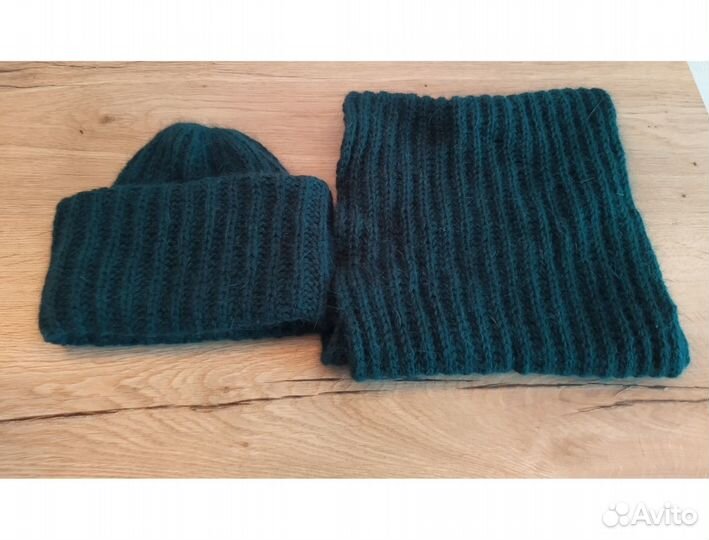 Комплект: шапка и снуд ручной вязки