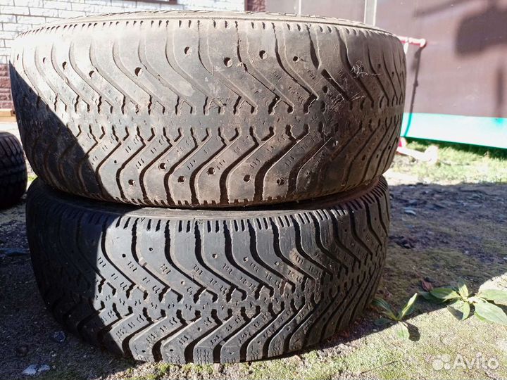 Goodyear UltraGrip 500 195/60 R15