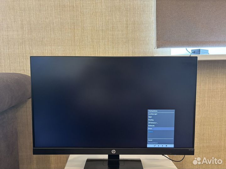 Монитор HP 24m