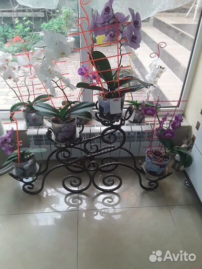 Подставка для цветов напольная металлическая