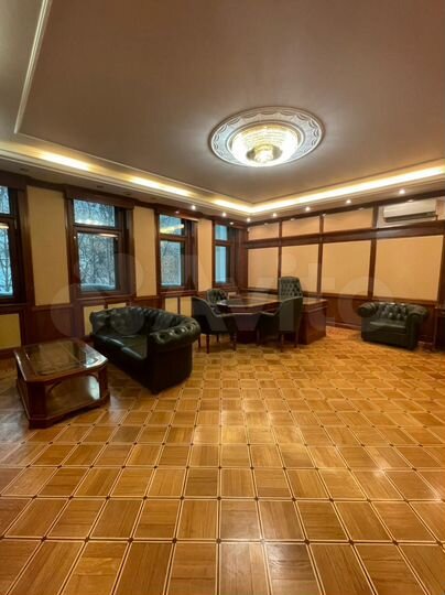 Аренда особняка 1467 м2