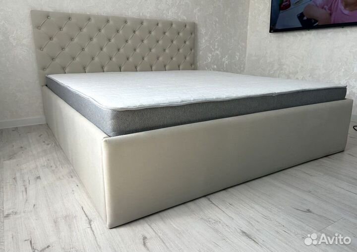 Кровать двухспальная 160*200 каретная стяжка