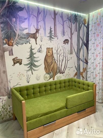 Детская кровать от 3 лет мягкая из массива