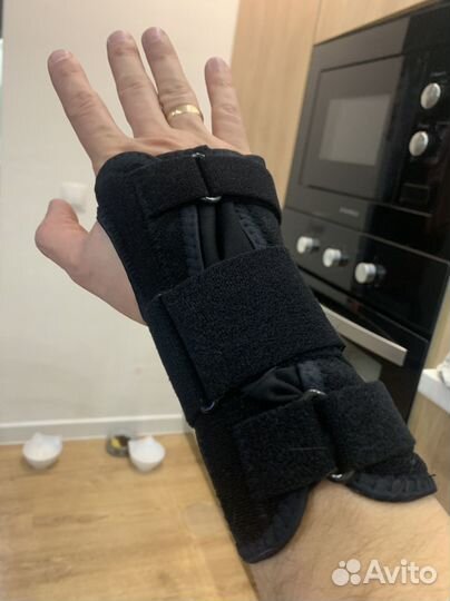 Бандаж на запястье фиксатор запястья