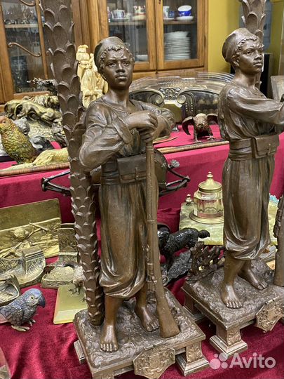 Крупные подсвечники Арабы Вена 1 треть 20 в