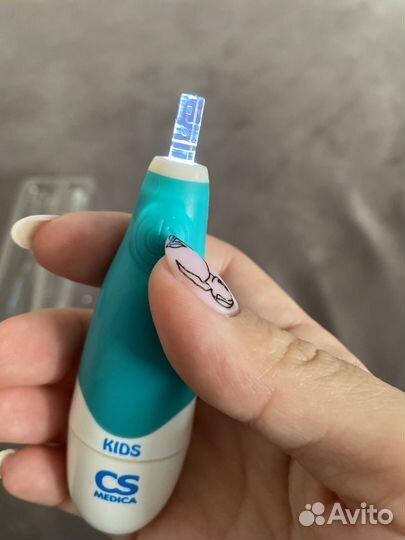 Электрическая зубная щетка детская