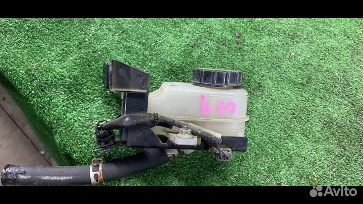 Бачок тормозной жидкости Mazda CX-7