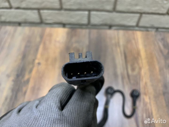 Mercedes Benz W166 Датчик детонации