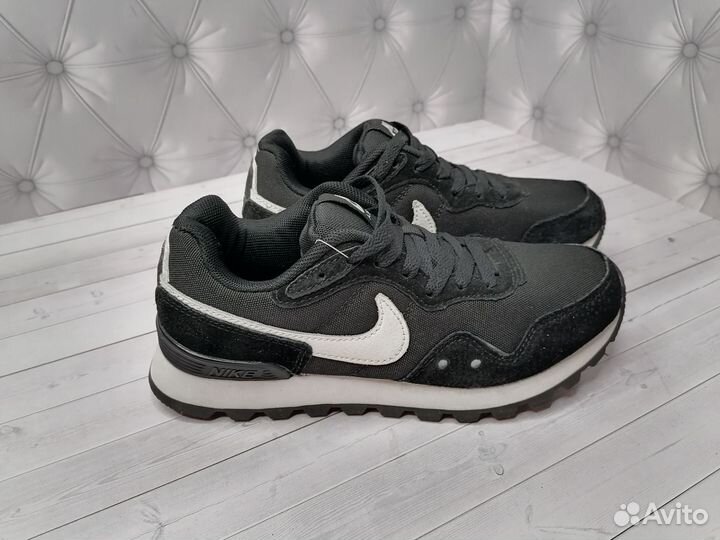 Кроссовки nike classic размер 37-23.5см