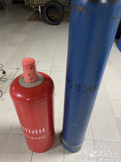 Кислородный баллон и пропан