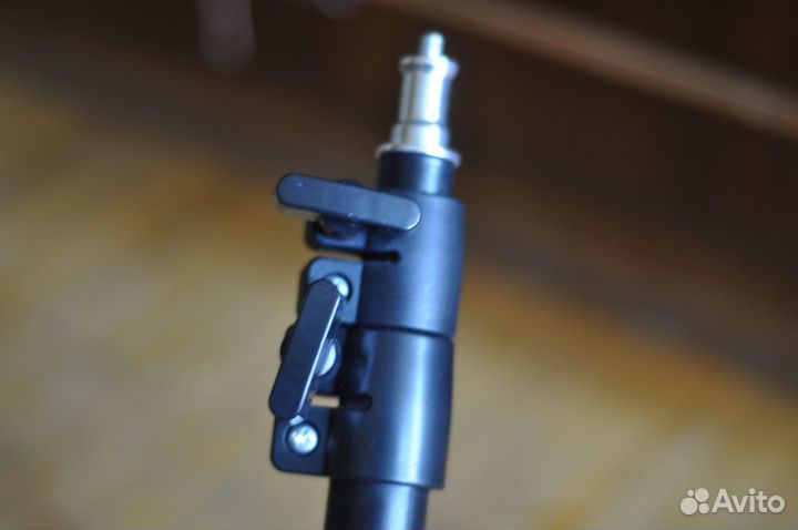 Штатив настольный на струбцине для камеры или свет