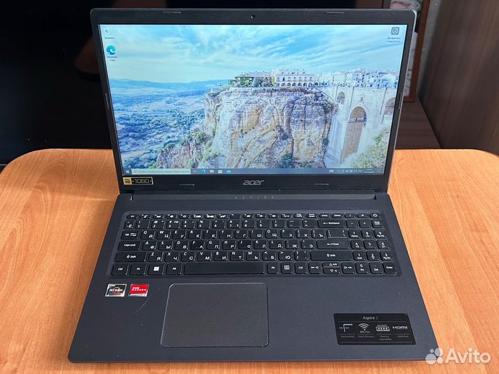 Ноутбук acer aspire 3