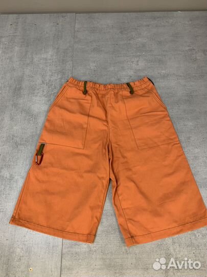 Портниха швея