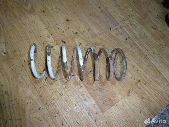 Пружина задняя BMW 3-серия E36 1991-1998