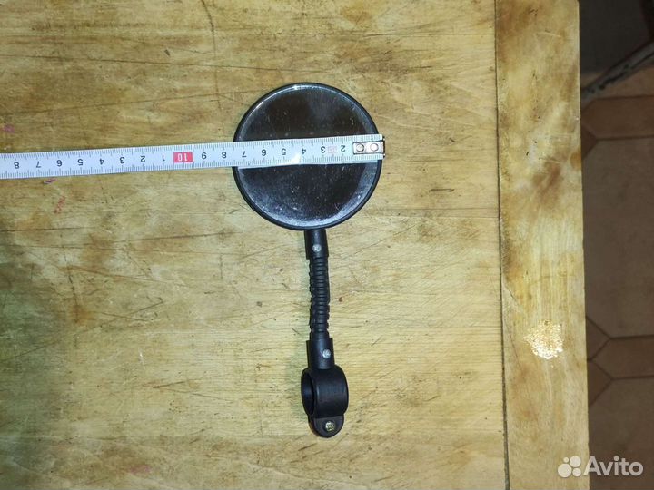 Зеркало заднего вида