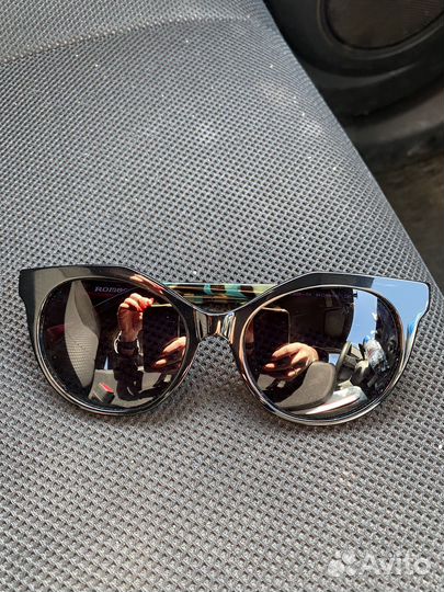 Солнцезащитные очки