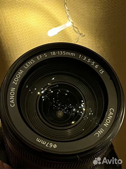 Зеркальный фотоаппарат Canon 550d