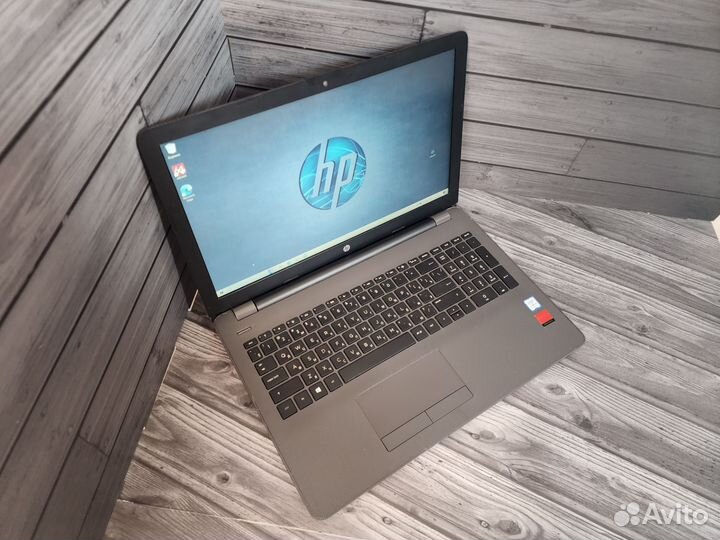 HP 250 G6 i3 7020U / 8DDR4 / Full HD