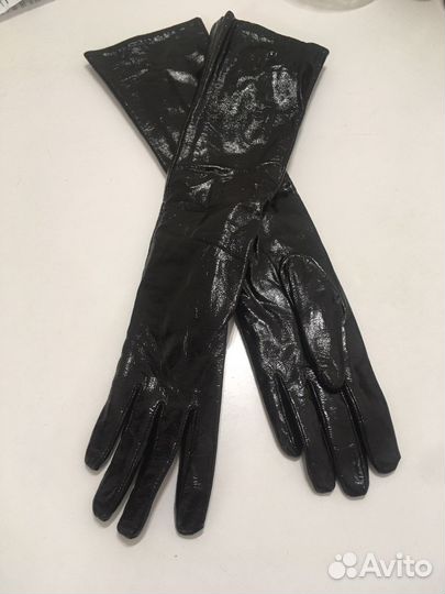 Перчатки черные длинные лаковые