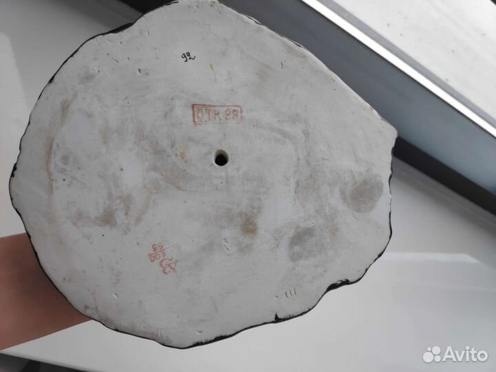 Фарфоровая статуэтка 