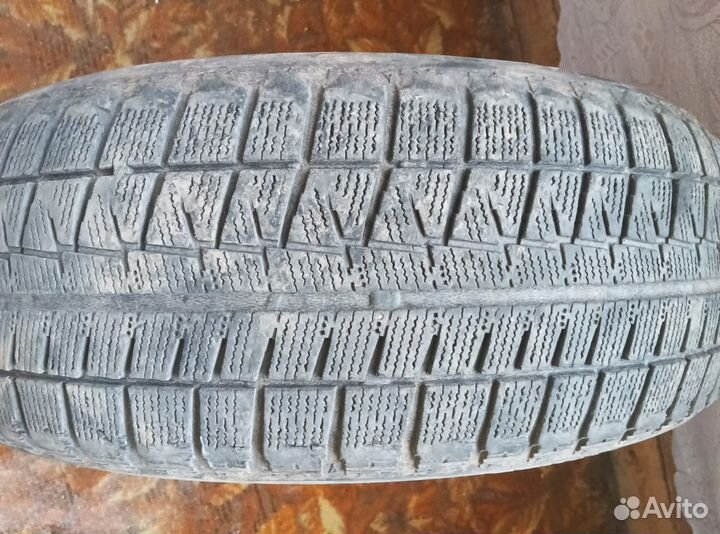 Bridgestone Blizzak Revo GZ 185/60 R15 20H