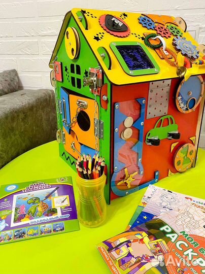 Продам игрушки, кровать