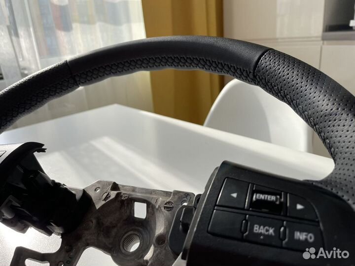 Руль mazda cx 7 перетянутый