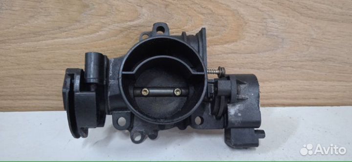 Дроссельная заслонка Peugeot 206 1.4KFV 1998-2003