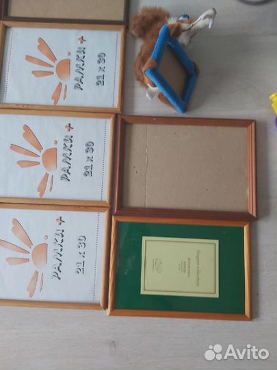 Рамки для фото и картин