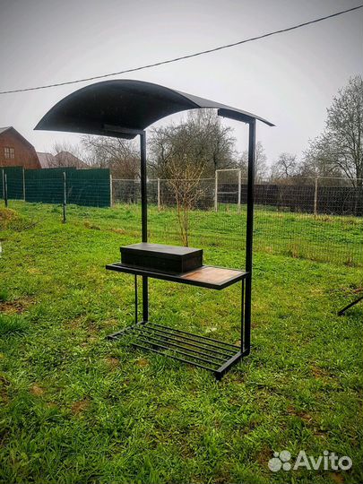 Мангал с крышей