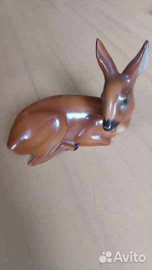 Статуэтка олень