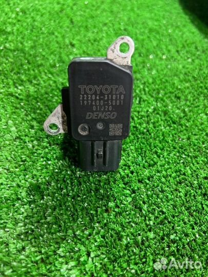 Датчик расхода воздуха Toyota Corolla Fielder