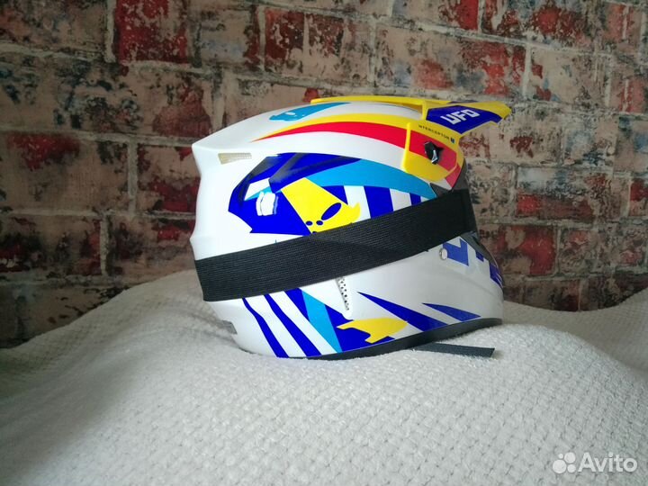 Шлем для мотоцикла кроссовый