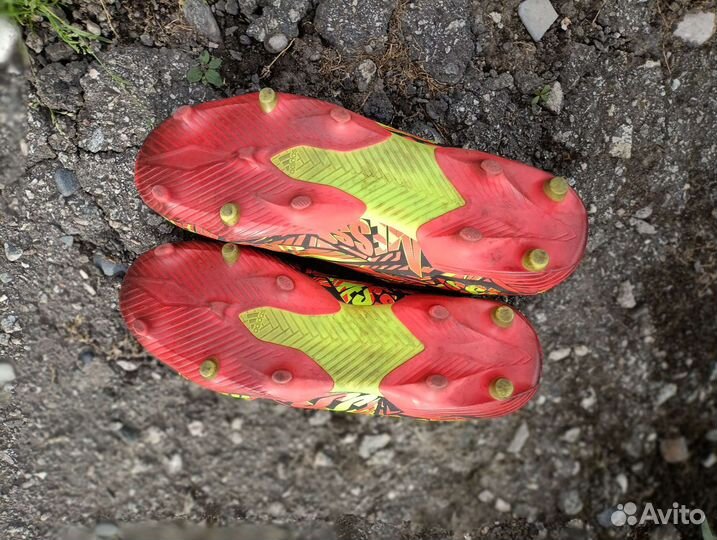 Футбольные бутсы adidas nemeziz messi.1