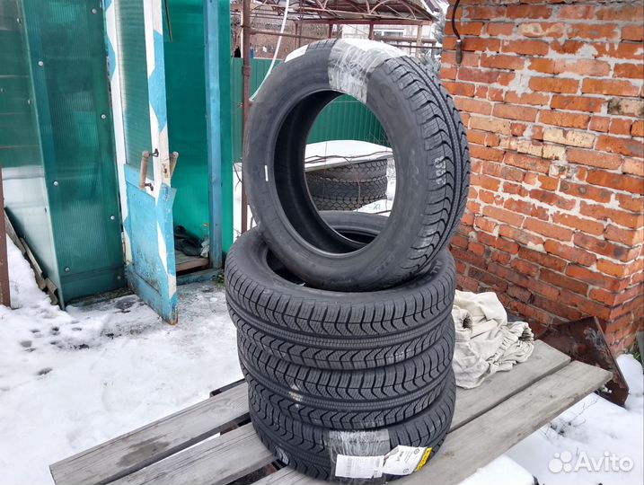 Pirelli Cinturato All Season Plus 195/60 R16 93V