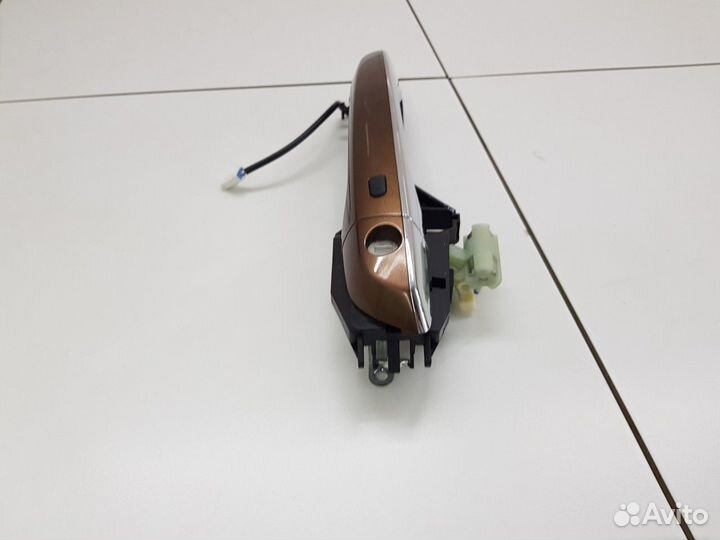 Ручка двери наружная передняя левая