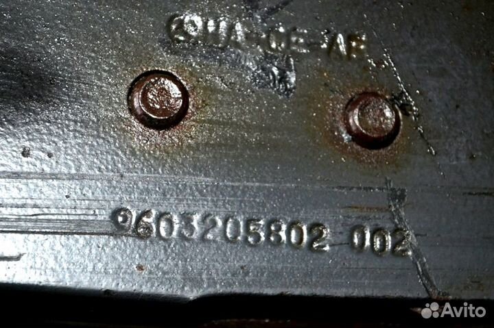 Рессора переднего моста, правая mercedes-benz Actr